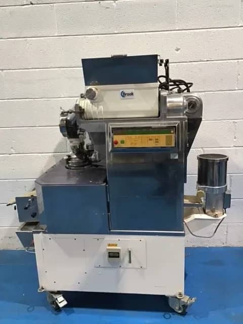 KN300 Twin Product Co Extruder