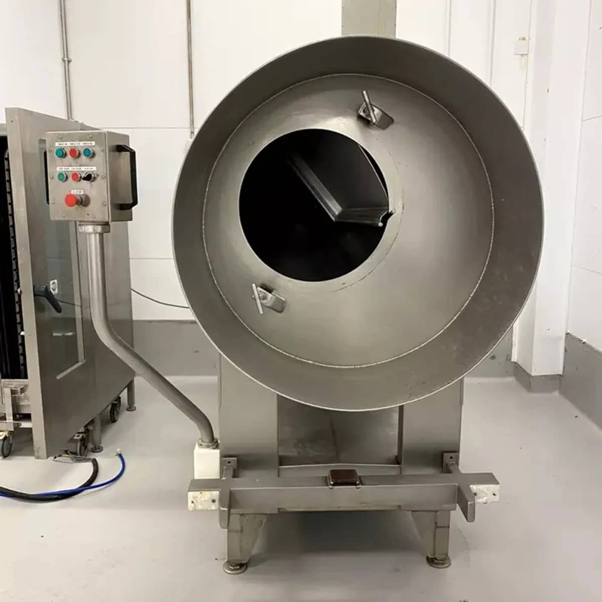 Rewi 600L Vacuum Tumbler