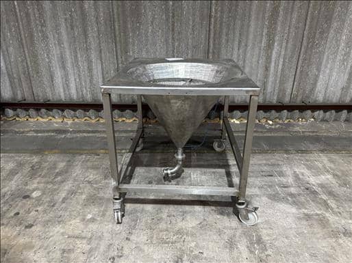 NNP Mobile stainless hopper