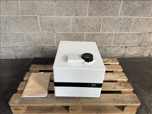 Buchi NIRMaster Spectrometer