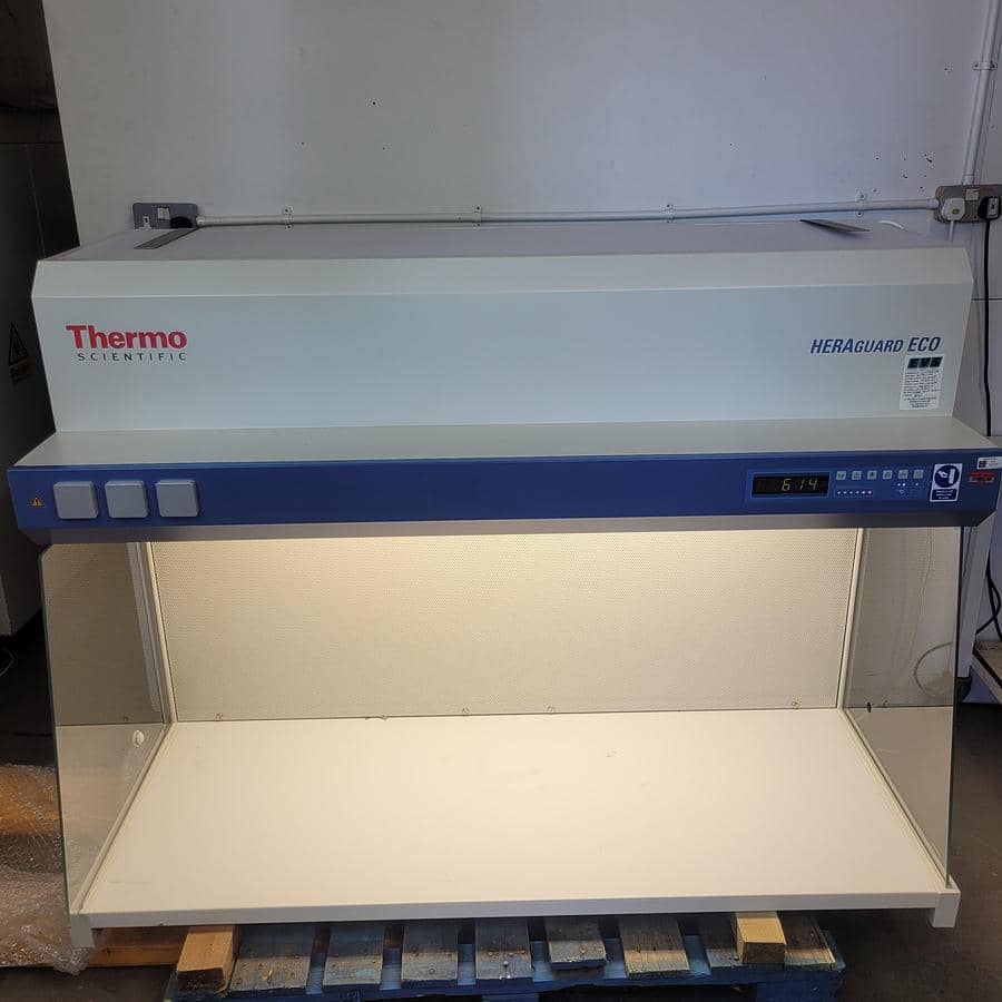 Thermo Scientific Heraguard ECO 1.5 Laminar Flow Clean Bench