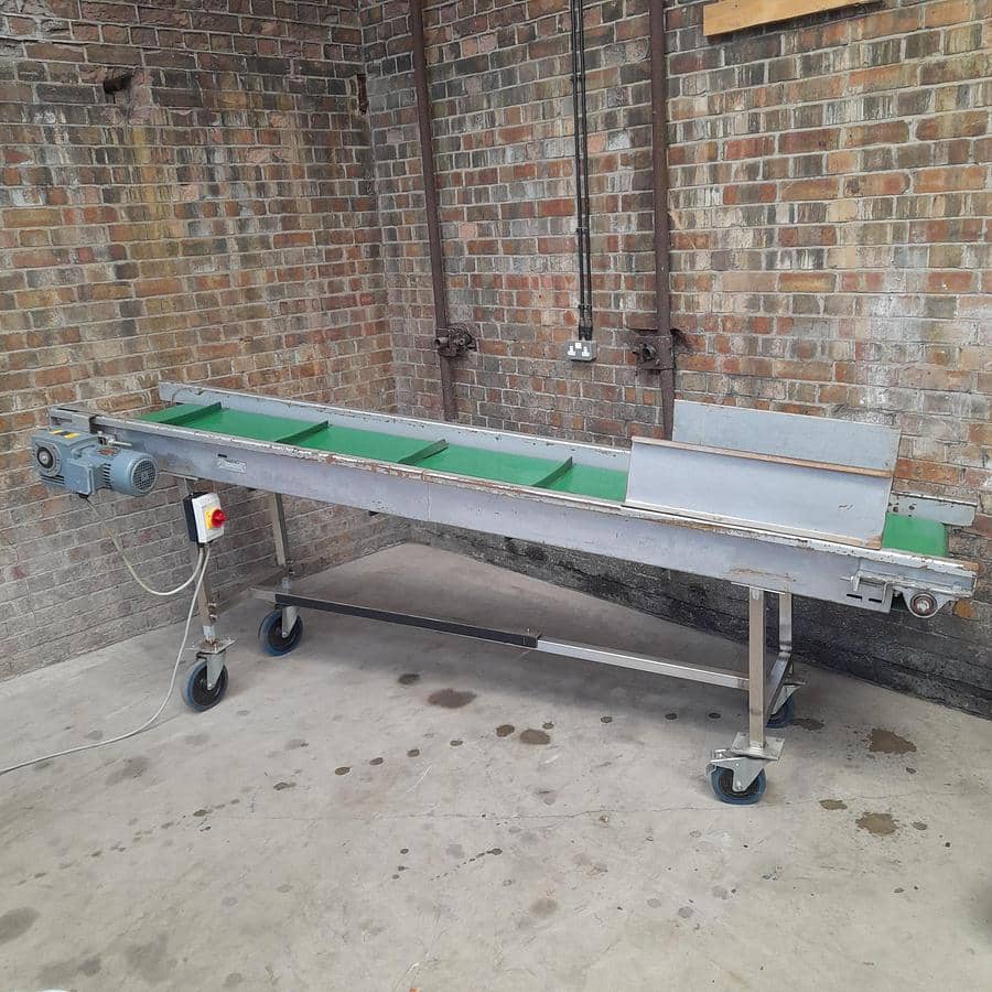 R J Herbert Engineering Incline Conveyor