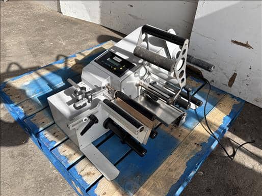 Wide Range DWR Round Labelling machine