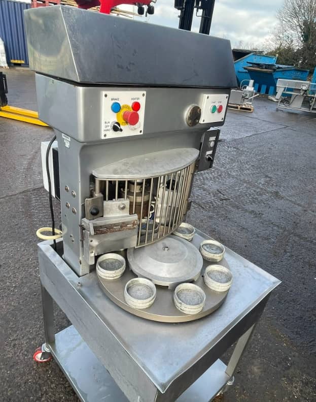Hunt's 4" Pie Press (8 station)