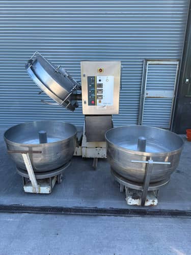 2000 VMI 2330MAEHW Fork Mixer with 2 x Bowls