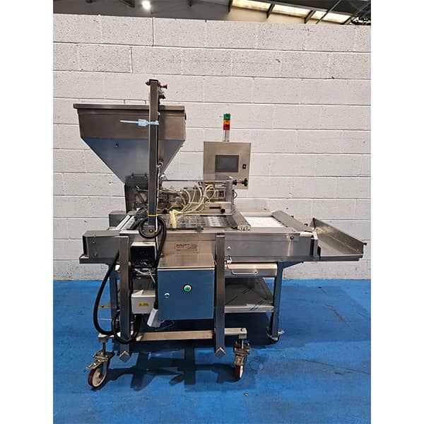 Twin Product Donut Injecting Line with Indexing Conveyor