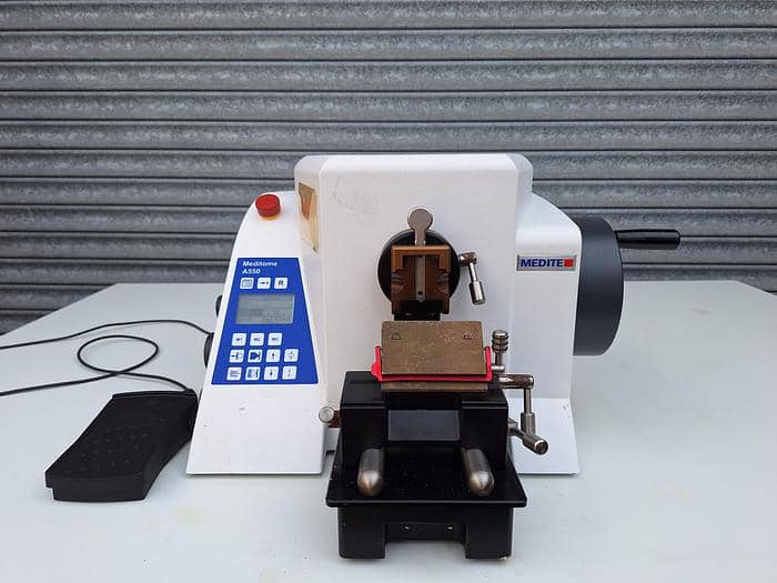 Medite A550 Rotary Microtome