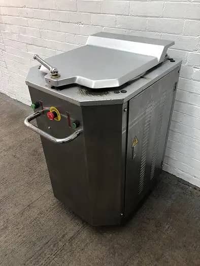 20 piece hydraulic dough divider