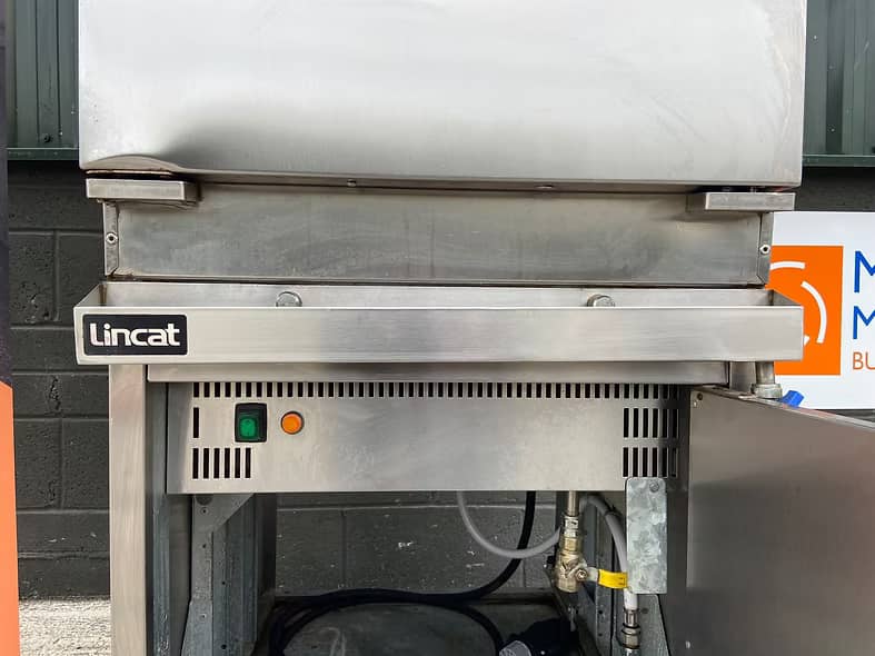 Lincat steamer