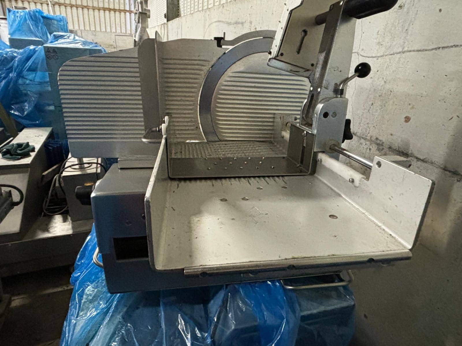 Graef Automatic Slicer