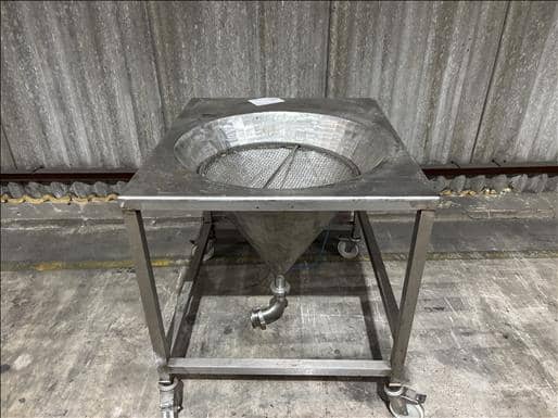 NNP Mobile stainless hopper