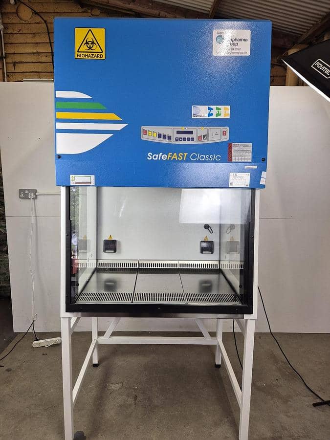 Dasit Biopharma Faster SafeFAST Classic 209D Microbiological safety cabinet
