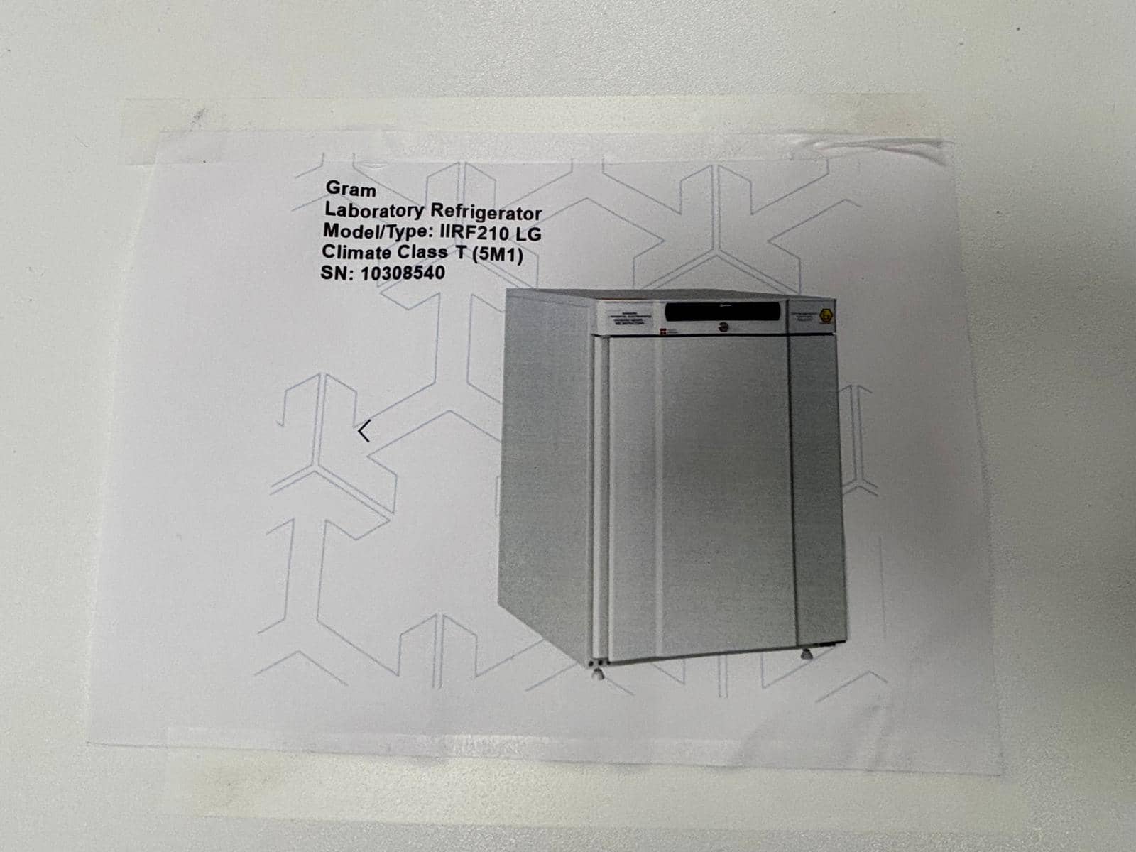 Gram Laboratory Fridge, Model IIRF210 LG