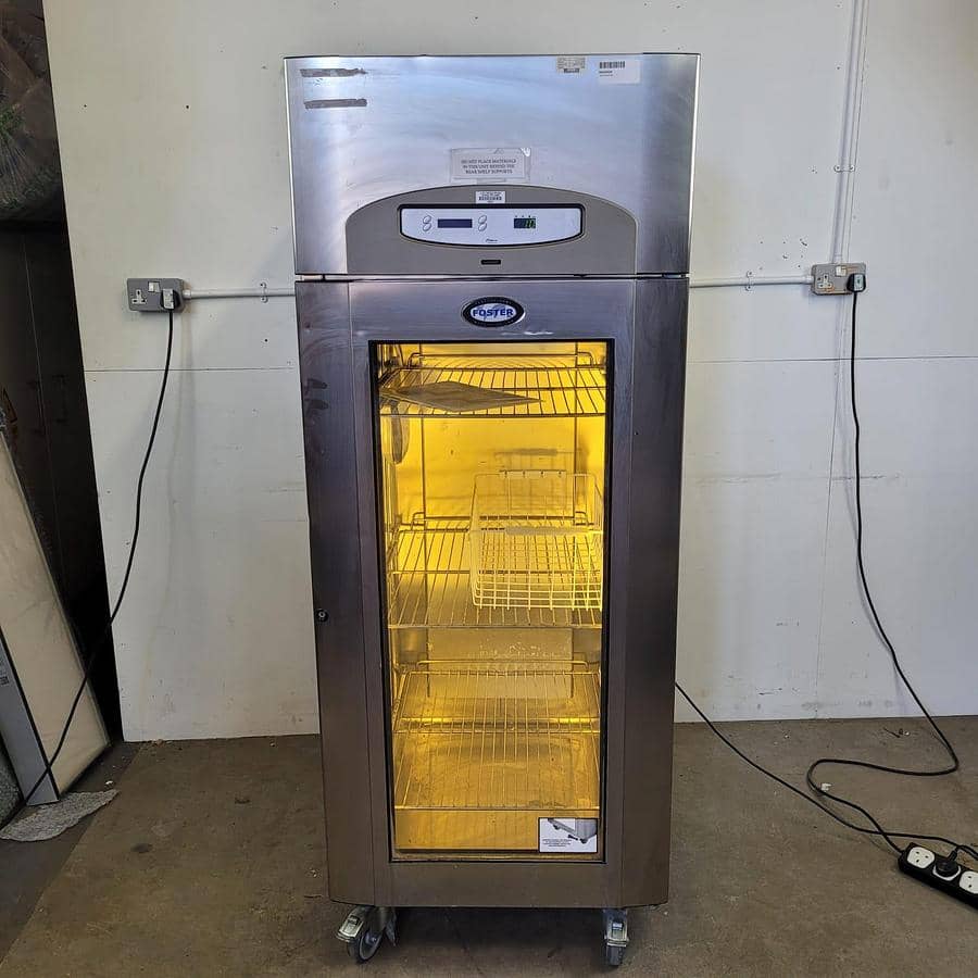 Foster R134A Refrigerator