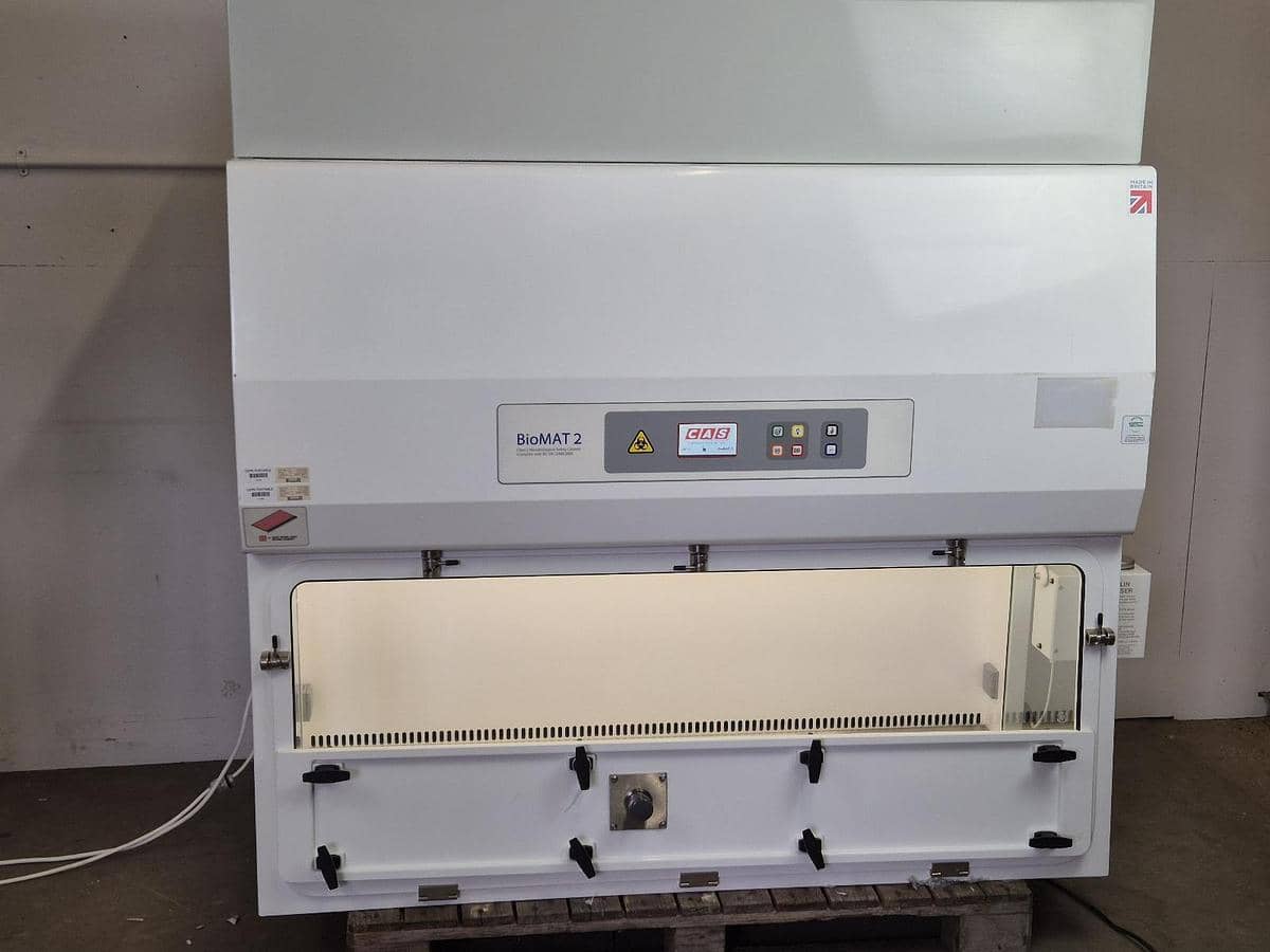 CAS Biomat 2 Microbiological Safety Cabinet