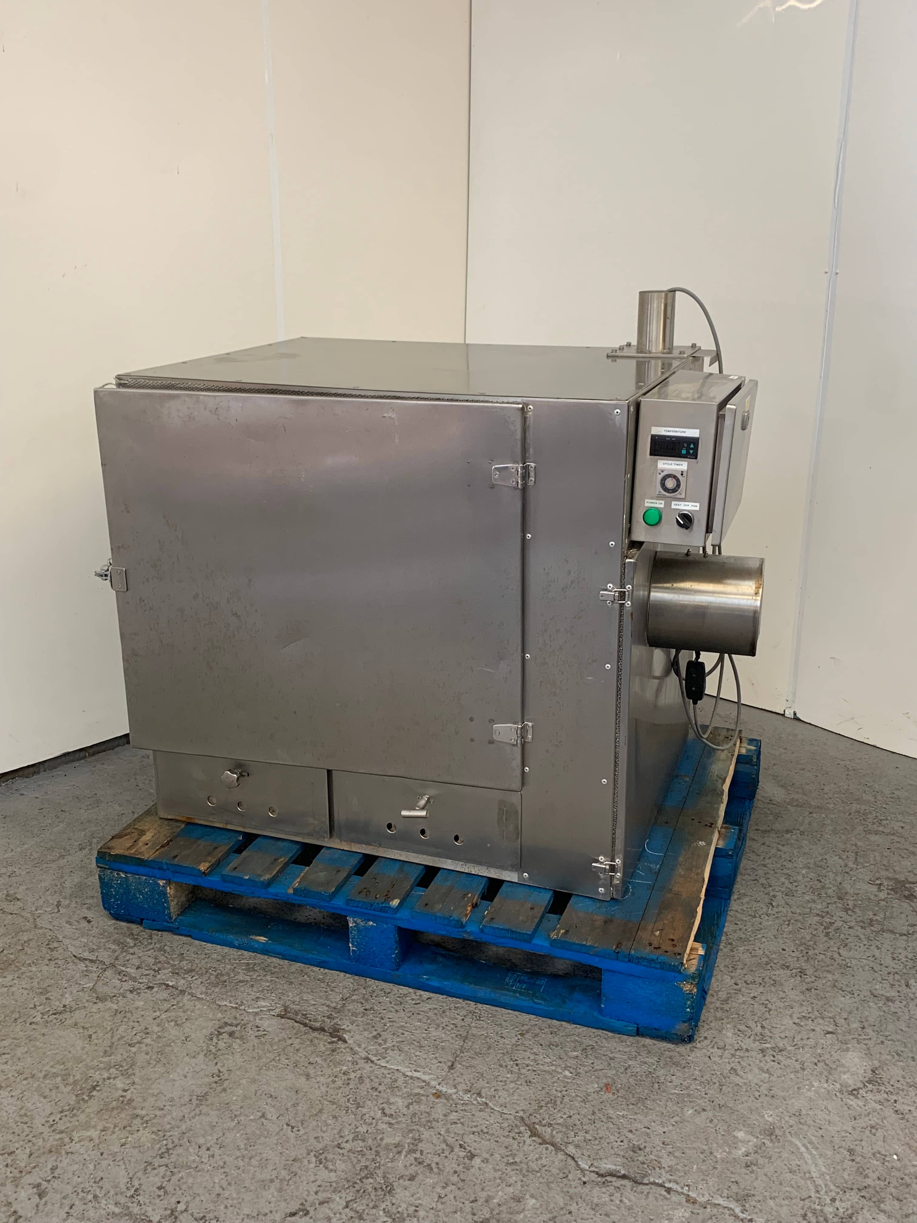 Smoking Oven