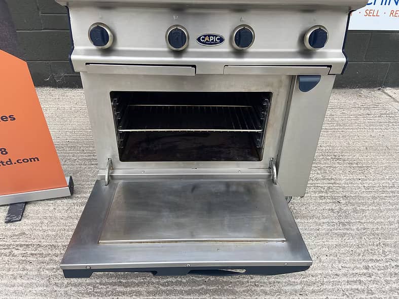 CAPIC 4-Burner Gas Range with Electric Oven