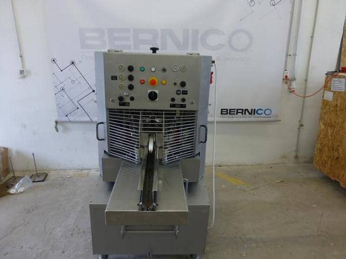 Carnitech 2630 Salmon filleting machine