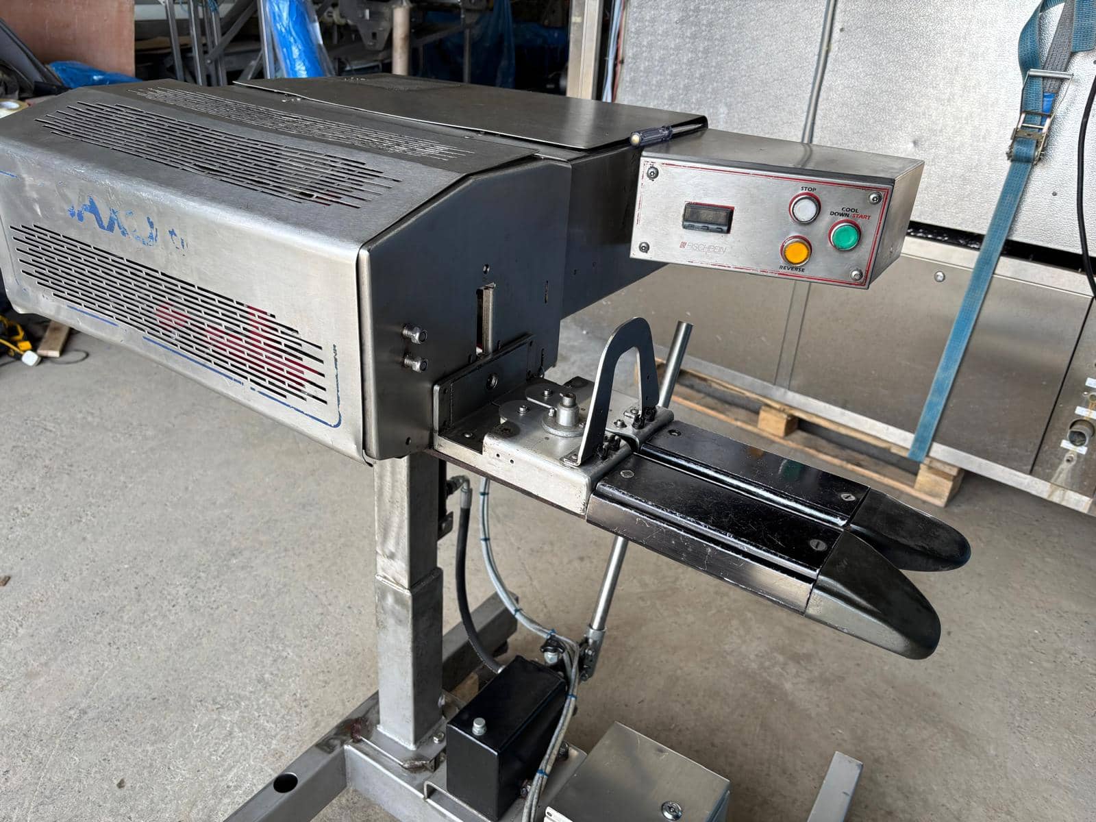 Saxon Bag Sealer