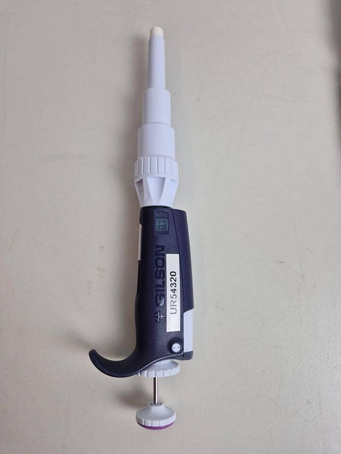 Gilson PIPETMAN P5000 500-5000uL Single Channel Pipette. Purple
