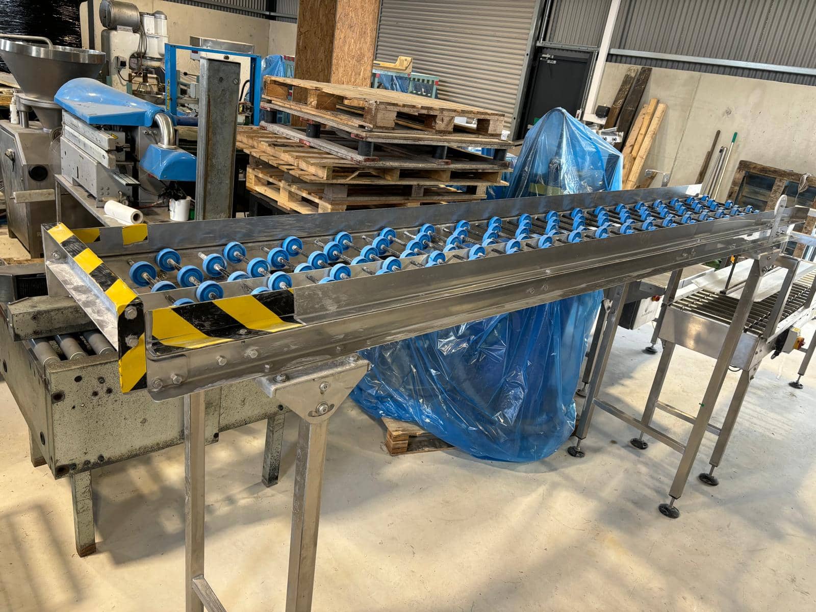 High Level Gravity Roller Conveyor