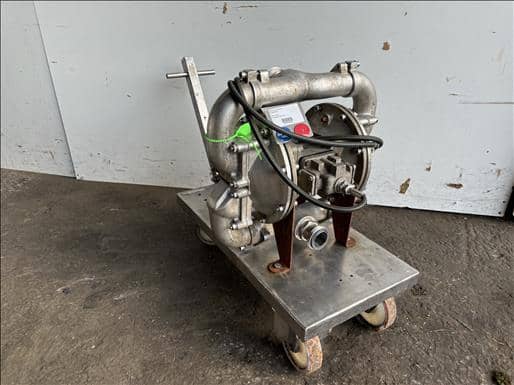 Sandpiper double diaphragm pump