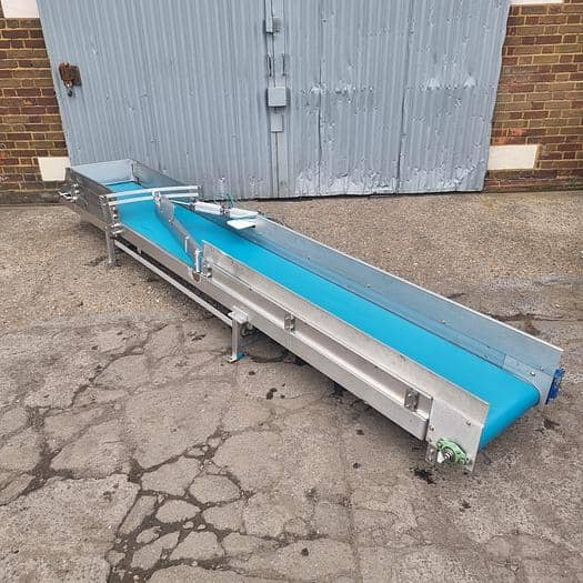 Conveyor Belt with Reject Arm