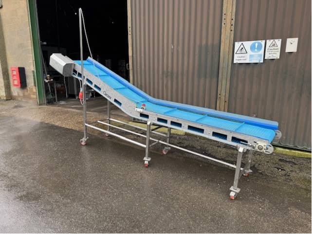 Incline Conveyor - Carerra