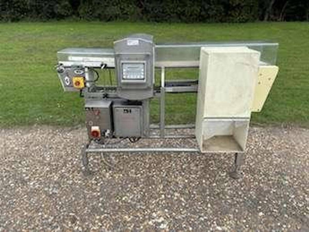 Used Safeline Metal Detector
