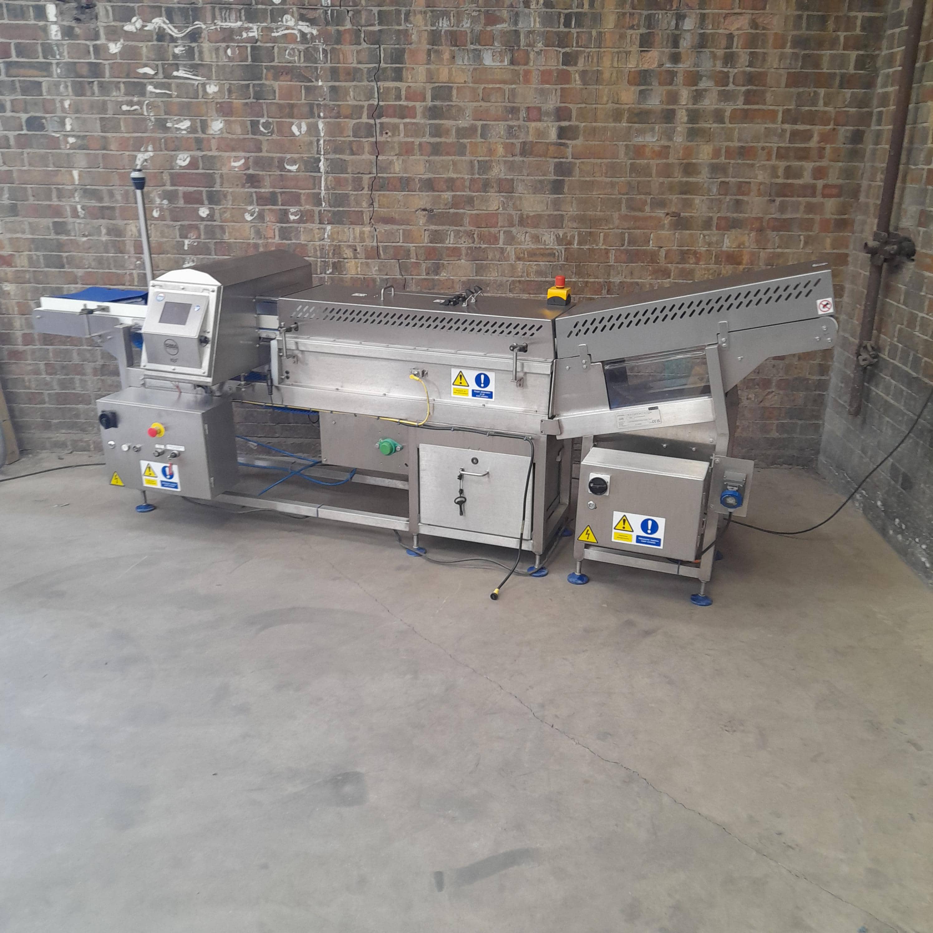 Used 2022 LOMA (IQ3) Systems Incline Conveyor