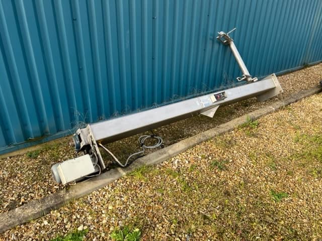 Tote Bin Hoist - Adjustable Height
