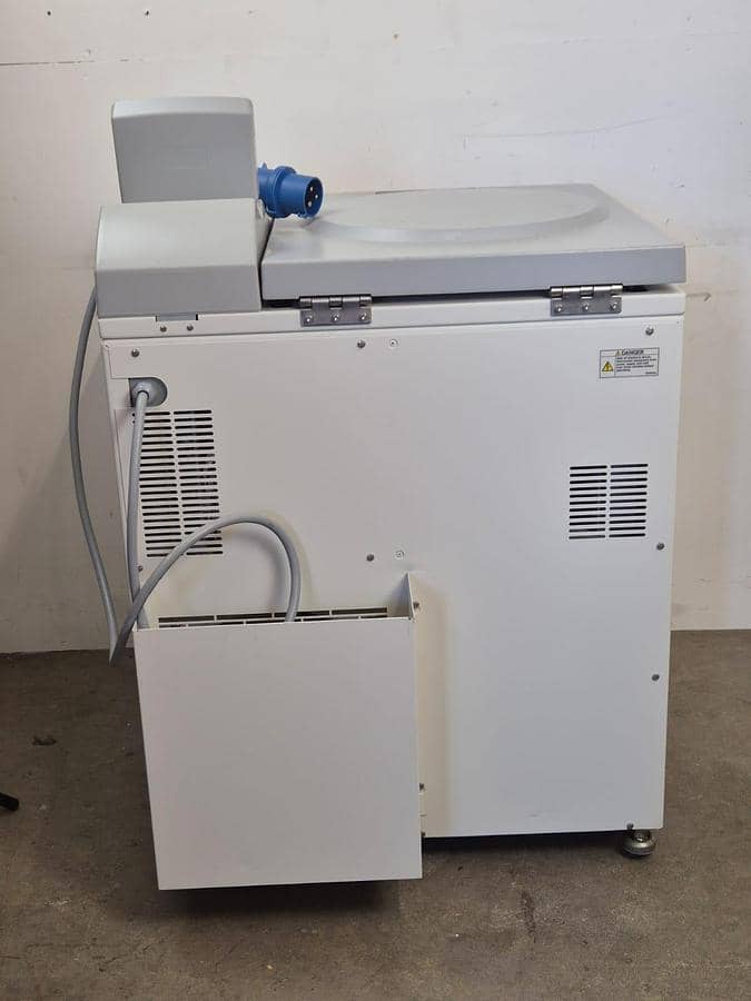 Thermo Fisher Scientific Sorvall RC6+ Centrifuge
