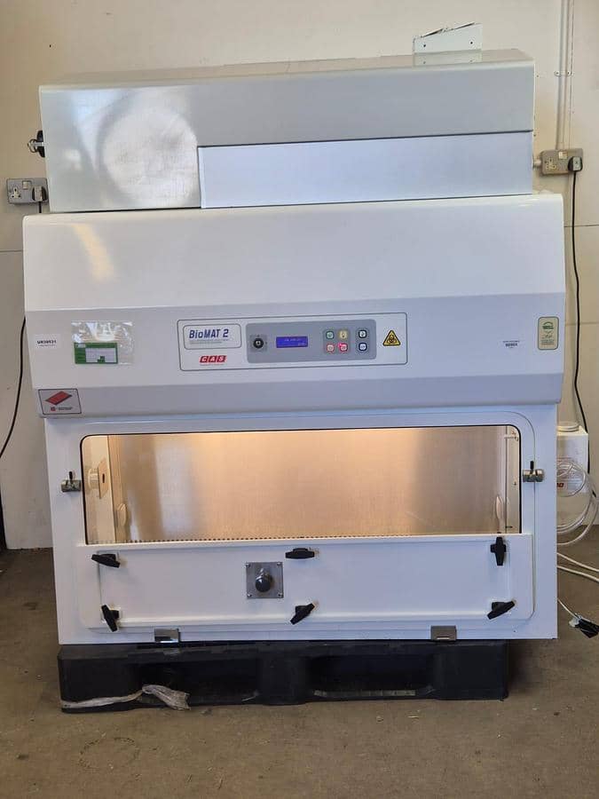 CAS Biomat 2 Microbiological Safety Cabinet