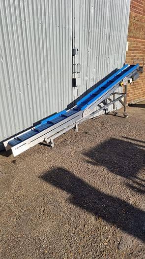 Outfeed Incline Conveyor