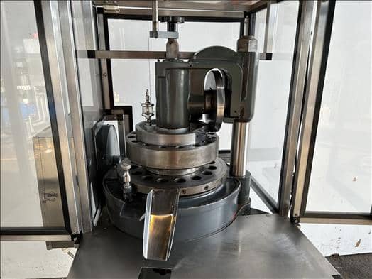 Manesty D3B tablet press