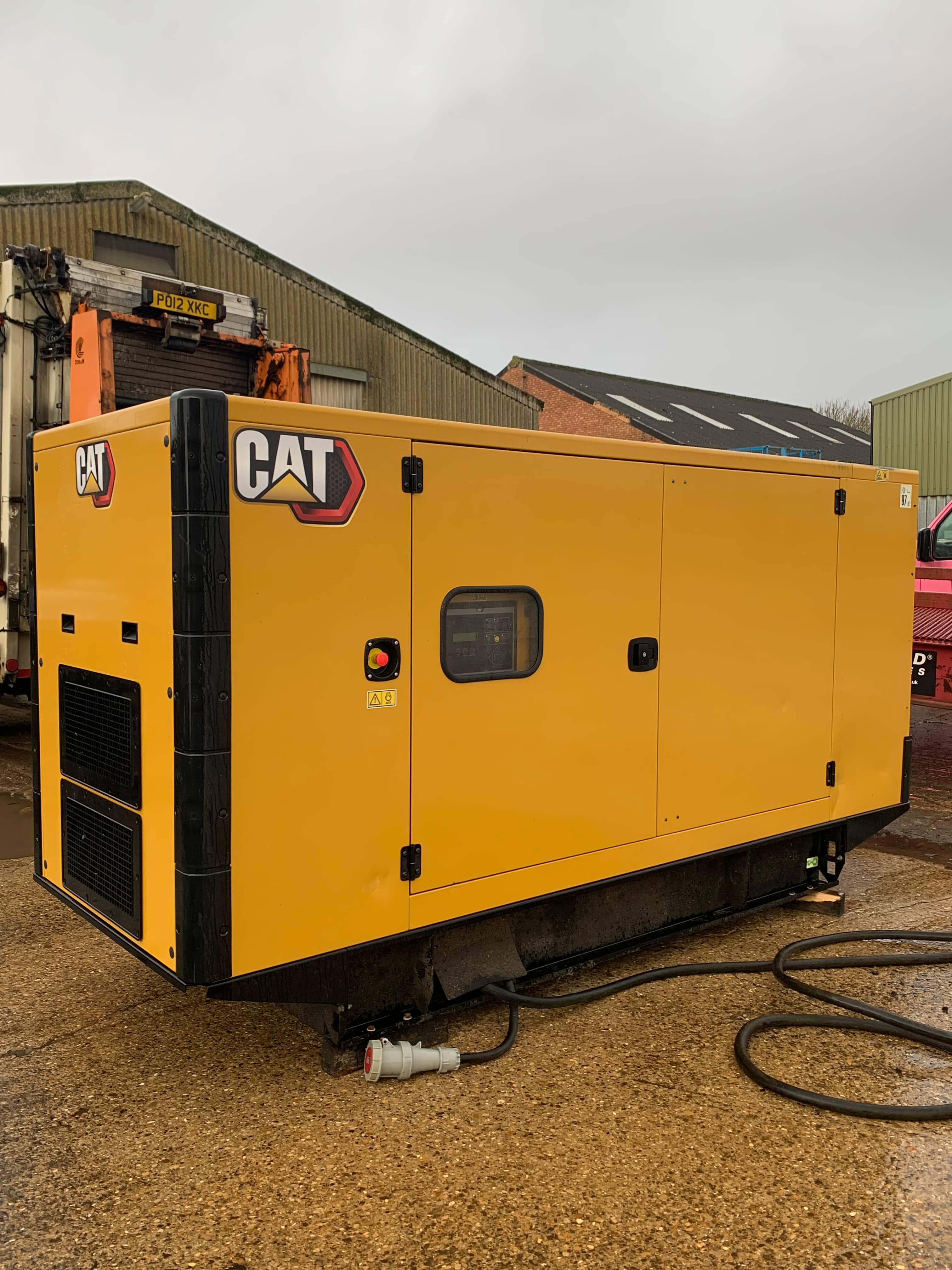 DE220E0 (50 Hz) Caterpillar 220 kVA Diesel Generator Set