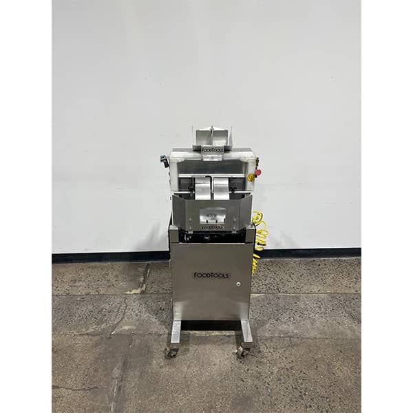 Food tools - Semi Automatic Round Cake Slicer