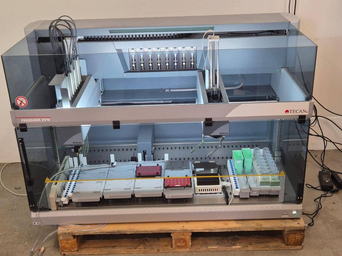 Tecan Freedom Evo-2 150 Robotic liquid handling workstation