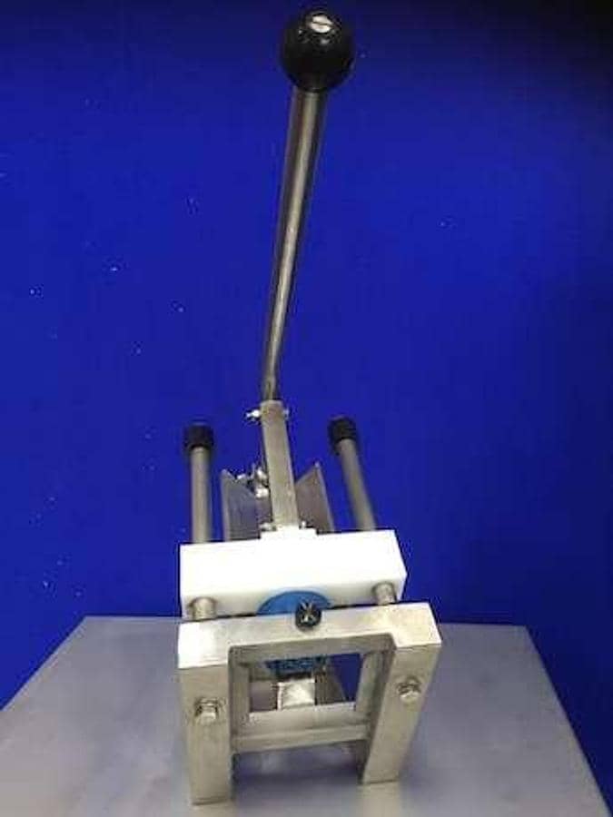 Hand Baton Machine