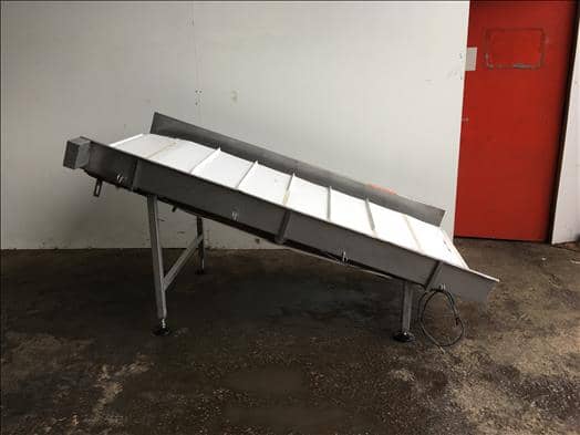 NNP stainless incline conveyor
