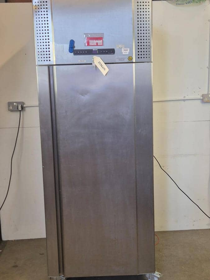 Gram R290 Fridge