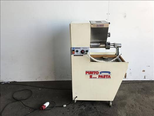 Dominioni Punto and Pasta Pasta extruder machine